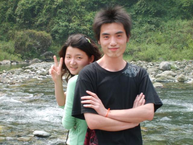 不要誤會　這個ＭＭ是同學的老婆　呵呵